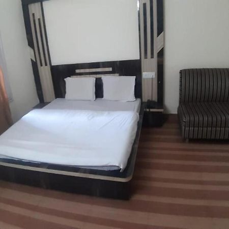 Oyo 81211 Hotel Janta Katra (Jammu and Kashmir) Exteriér fotografie
