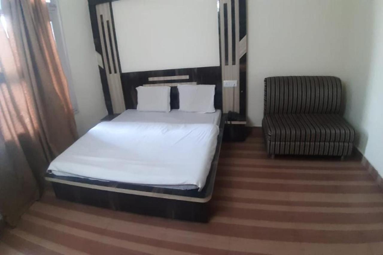 Oyo 81211 Hotel Janta Katra (Jammu and Kashmir) Exteriér fotografie
