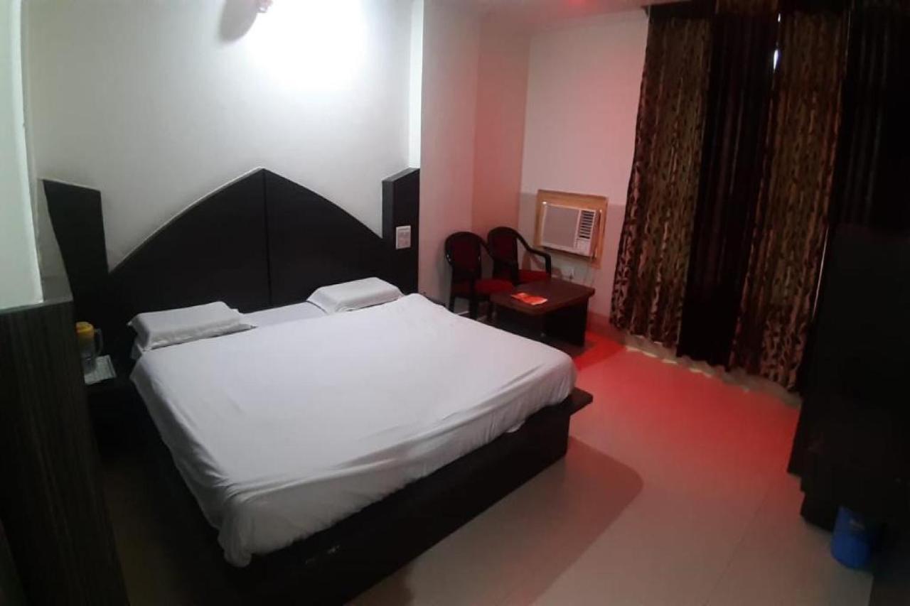 Oyo 81211 Hotel Janta Katra (Jammu and Kashmir) Exteriér fotografie