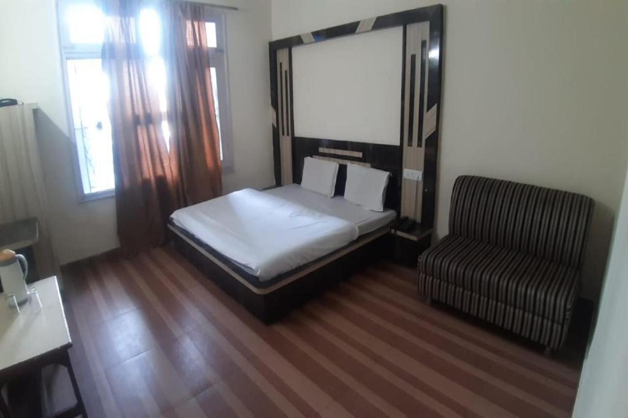 Oyo 81211 Hotel Janta Katra (Jammu and Kashmir) Exteriér fotografie